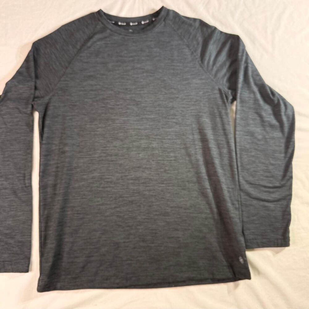 Gaiam Men's Grey and Navy Shirt